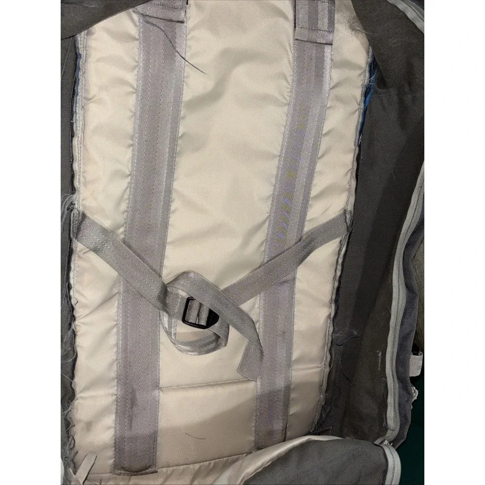 Vintage Eastpak Made in USA Backpack Extra Large 24in Travel Bag Gray Mens
